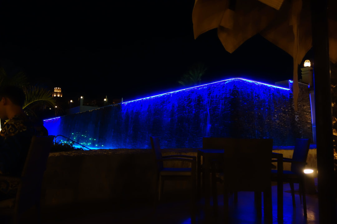 Unterhalb des Infinity Pools  Makadi Spa - Adults only