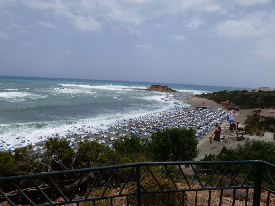 Strand bei schlechtem Wetter (Sturm überm Meer) Rodos Princess Beach Hotel & Spa