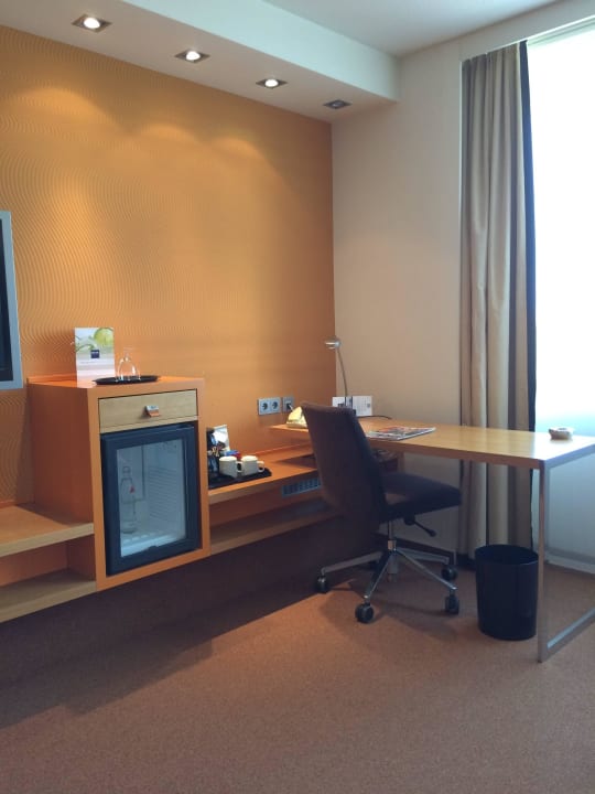 Arbeitsplatz Dorint Main Taunus Zentrum