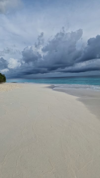 Strand Thulhagiri Island Resort