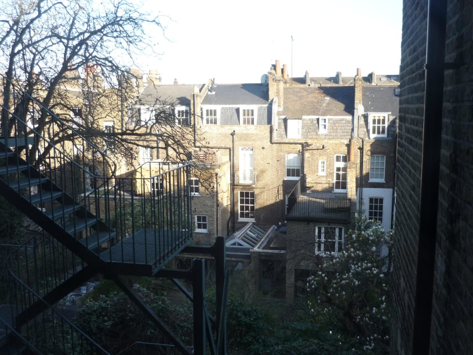 Blick aus der 2. Etage Burns Hotel Kensington