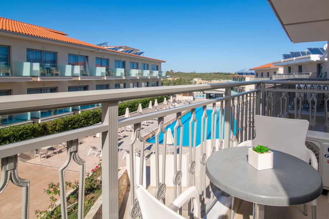 Ausblick Karras Grande Resort