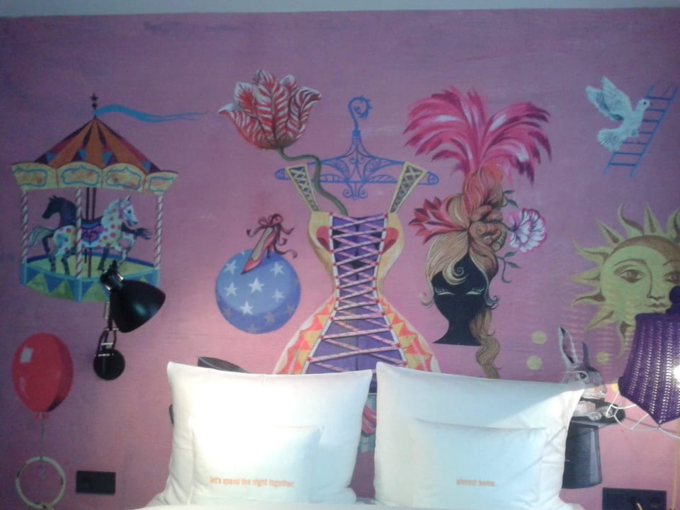 Standardzimmer 25hours Hotel Wien beim MuseumsQuartier