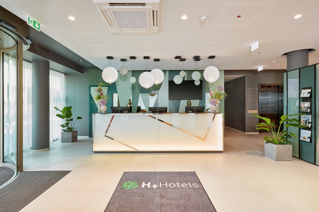 Lobby H+ Hotel Frankfurt Eschborn