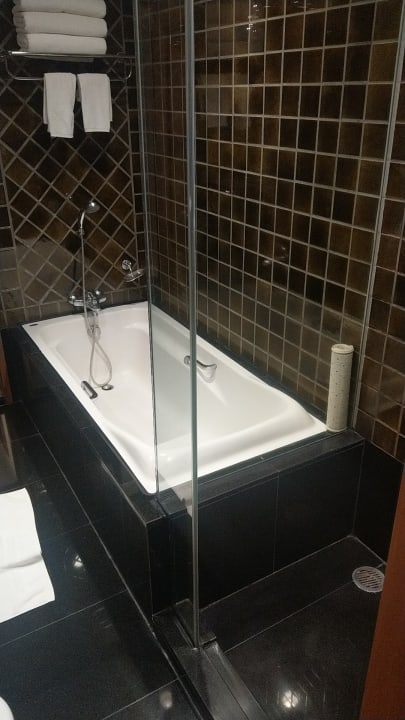 Zimmer Grande Centre Point Ploenchit