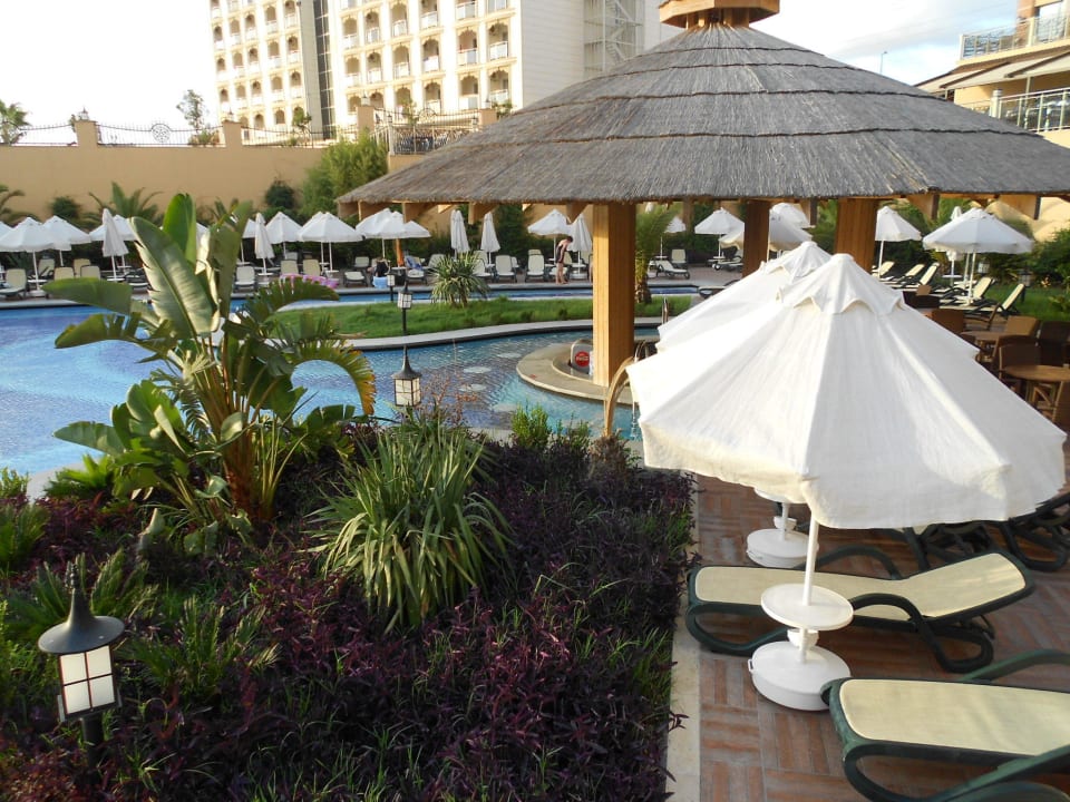 Pool Villa Side Residence