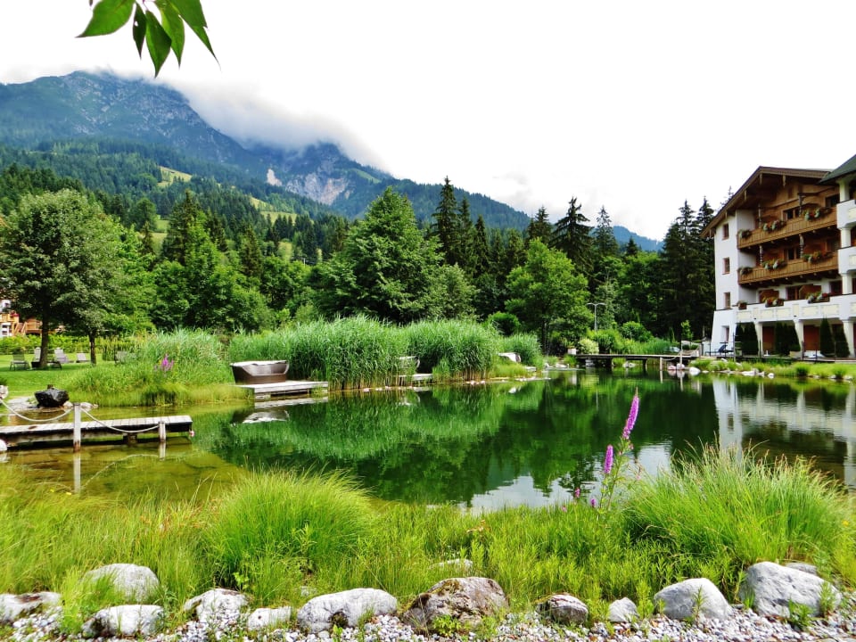 Herrlicher Bio- Badesee Naturhotel Forsthofgut