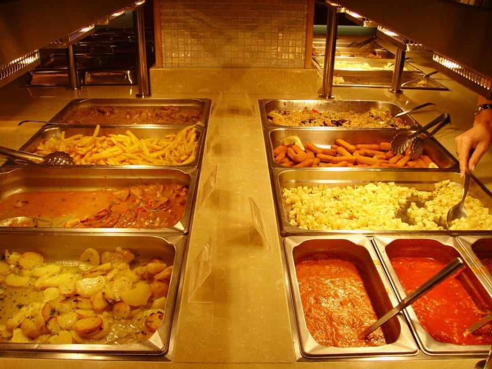 Buffet Blue Dolphin Resort Hotel