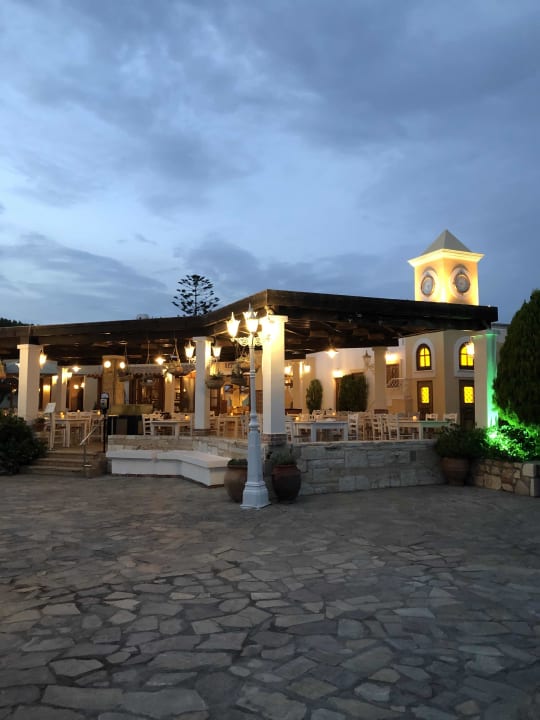Außenansicht Neptune Luxury Resort
