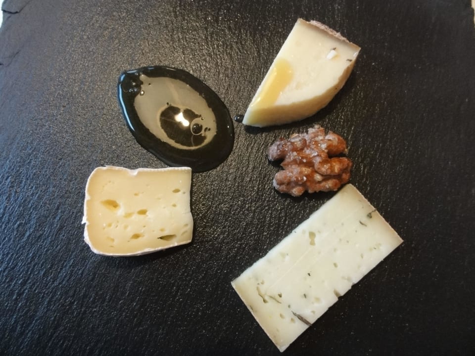 Nachspeise mit Käse Relais & Chateaux Schönegg