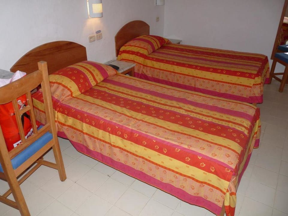 Pokój w zielonym bungalu Samira Club