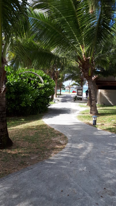 Strand Crystals Beach Resort Belle Mare, a member of Radisson Individuals