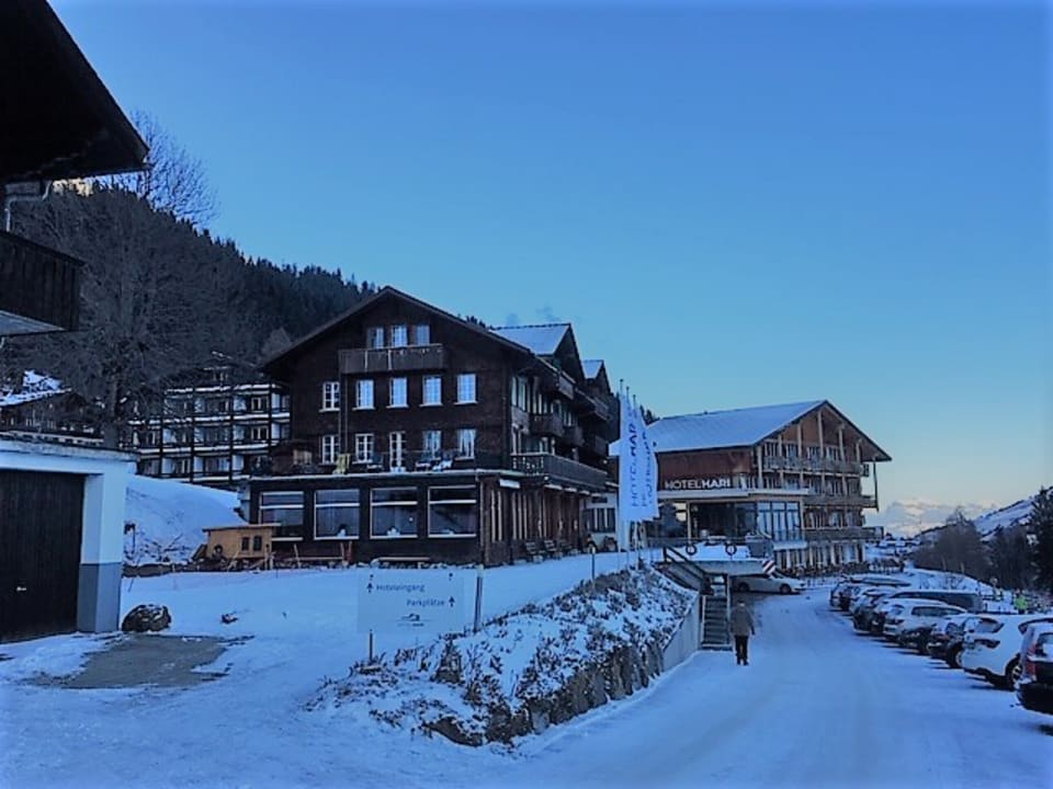 Außenansicht Hotel Hari im Schlegeli
