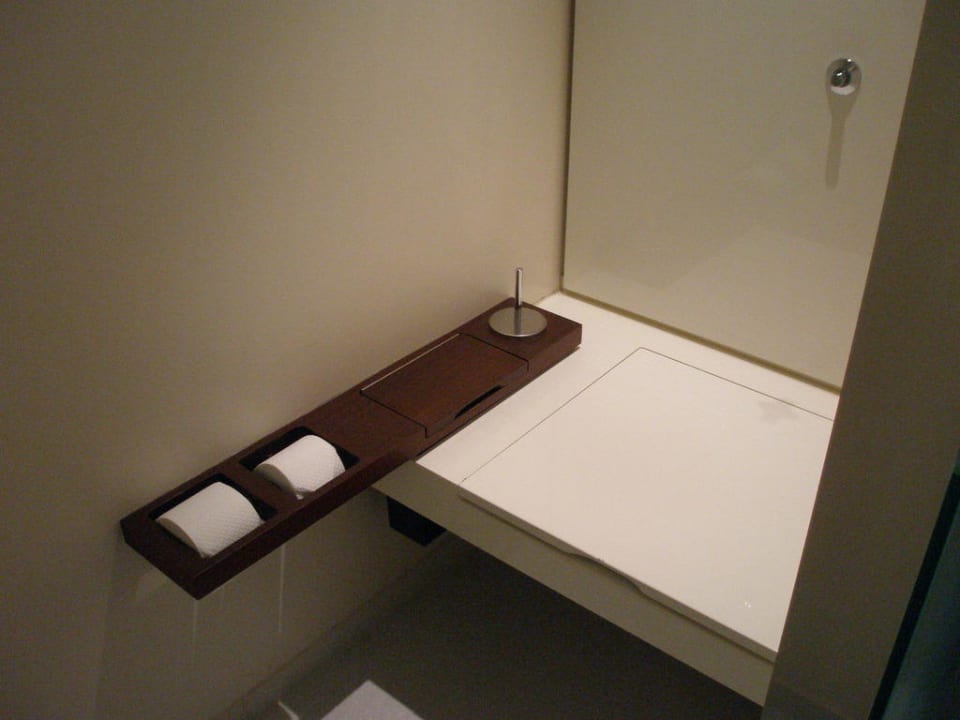 Designdonnerbalken SIDE Design Hotel Hamburg