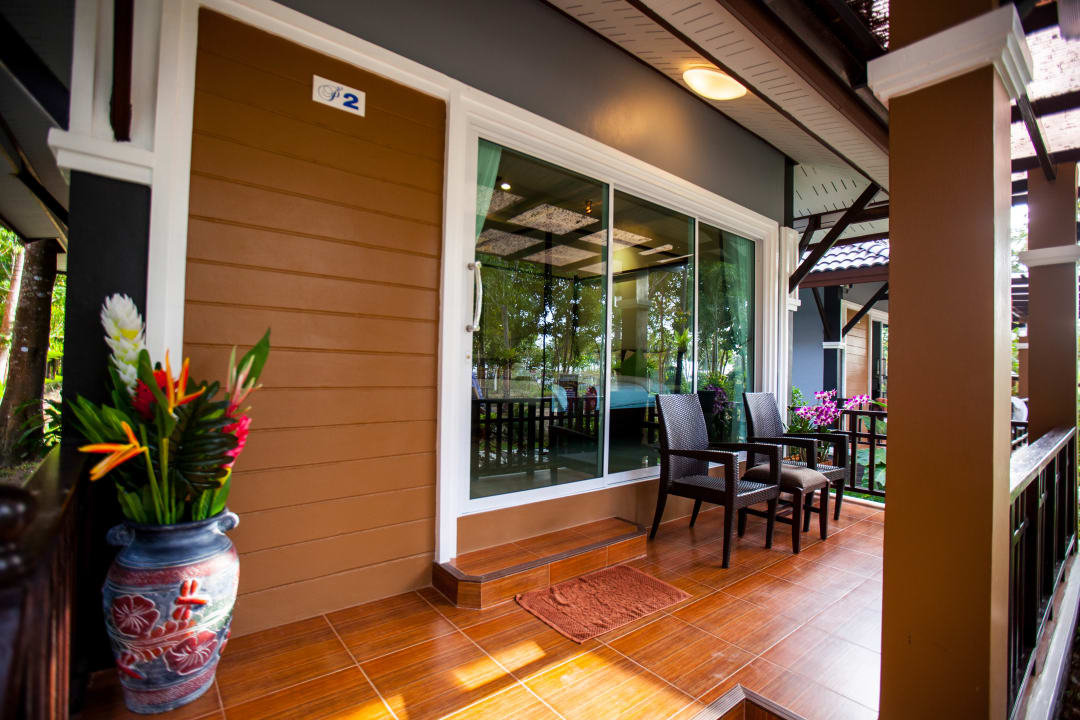 Zimmer Phutara Lanta Resort