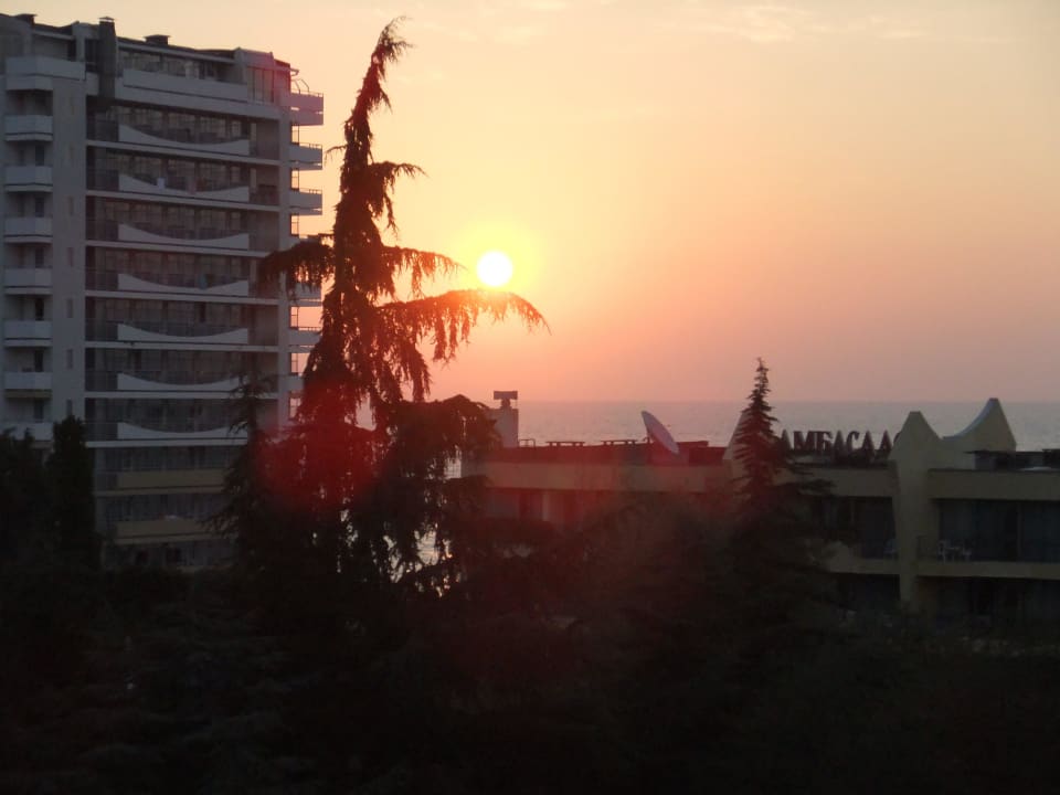 Sonnenaufgang Odessos Park Hotel