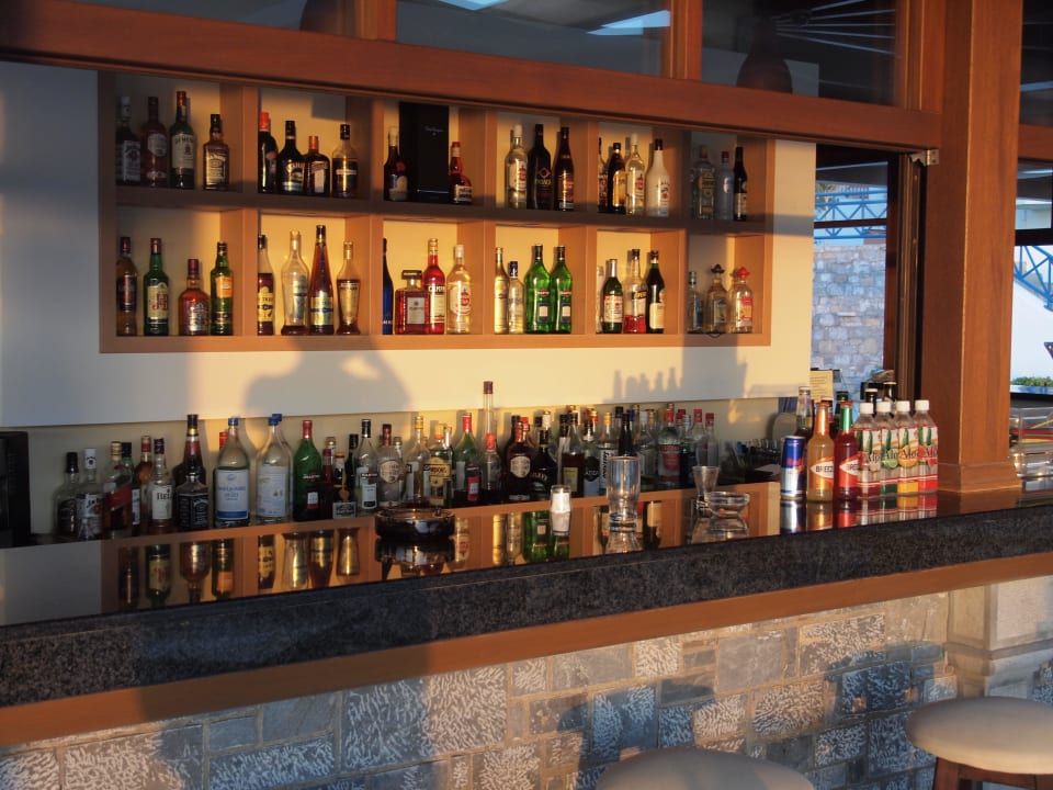 Poolbar Hotel Ariadne Beach