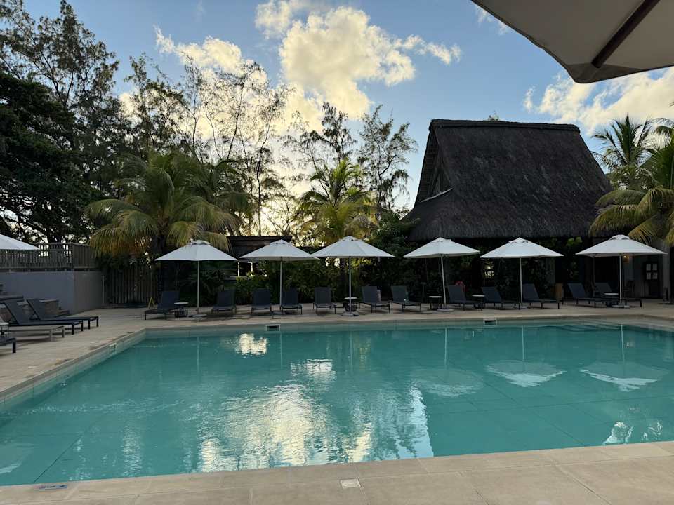 Pool Sunrise Attitude - Adults Only