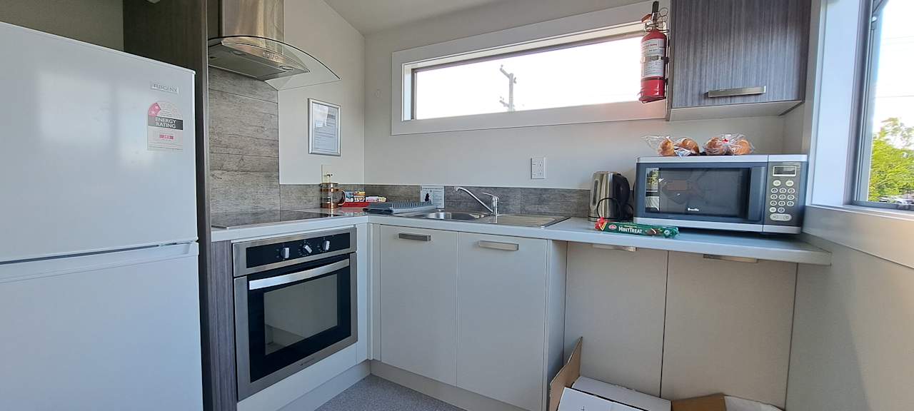 Zimmer Colonial Motel