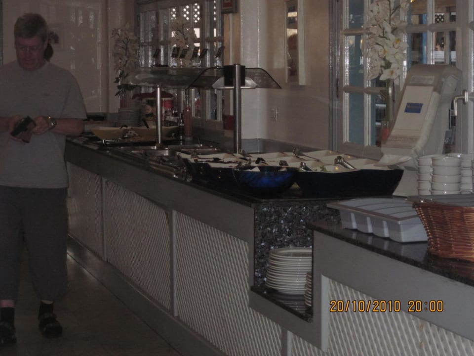 Büffet klein aber fein. Hotel Hyde Park Lane