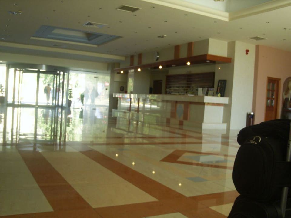 Lobby Pegasos Deluxe Beach Hotel