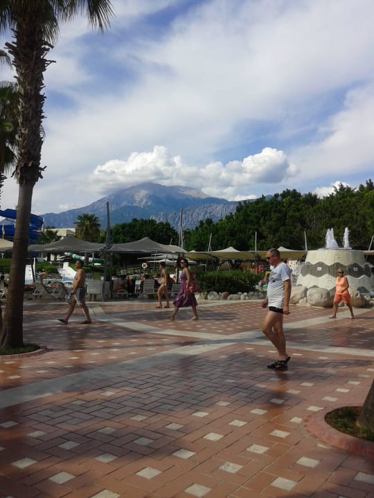 Территория отеля Limak Limra Hotel & Resort