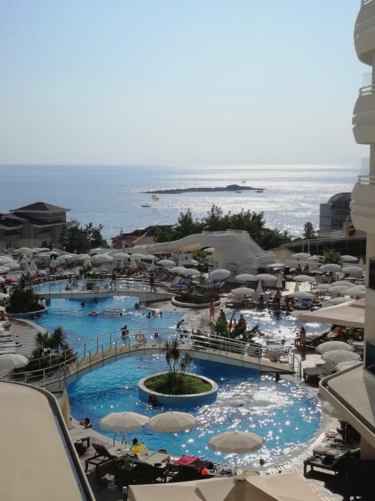 Pool Laguna Beach Alya Resort & Spa Hotel