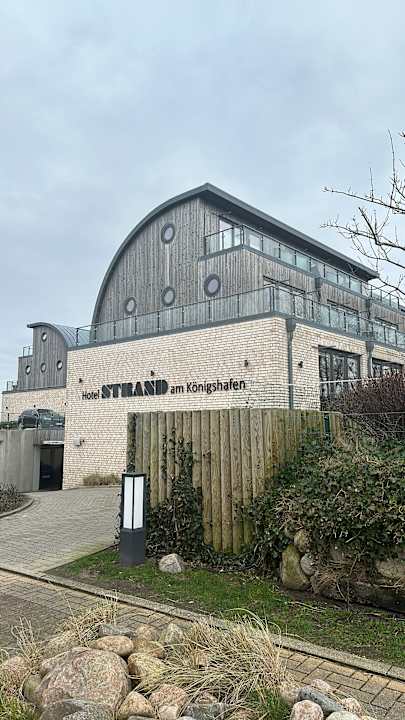 Außenansicht Hotel Strand am Königshafen