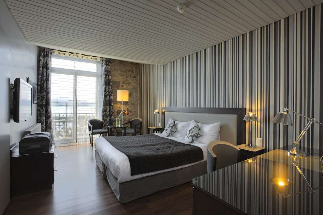 Chambre Deluxes, vue directe sur le Lac Lakeview Hotel Le Rivage