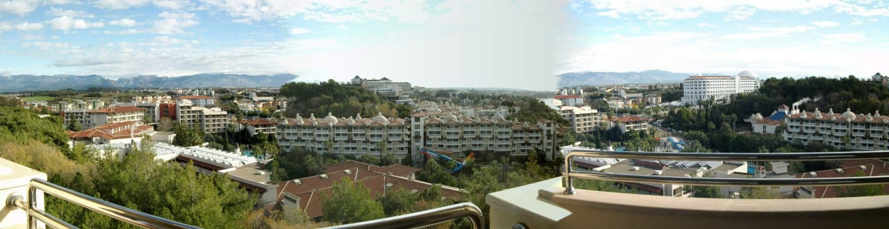 Landsicht vom Hotel Melas Resort Hotel