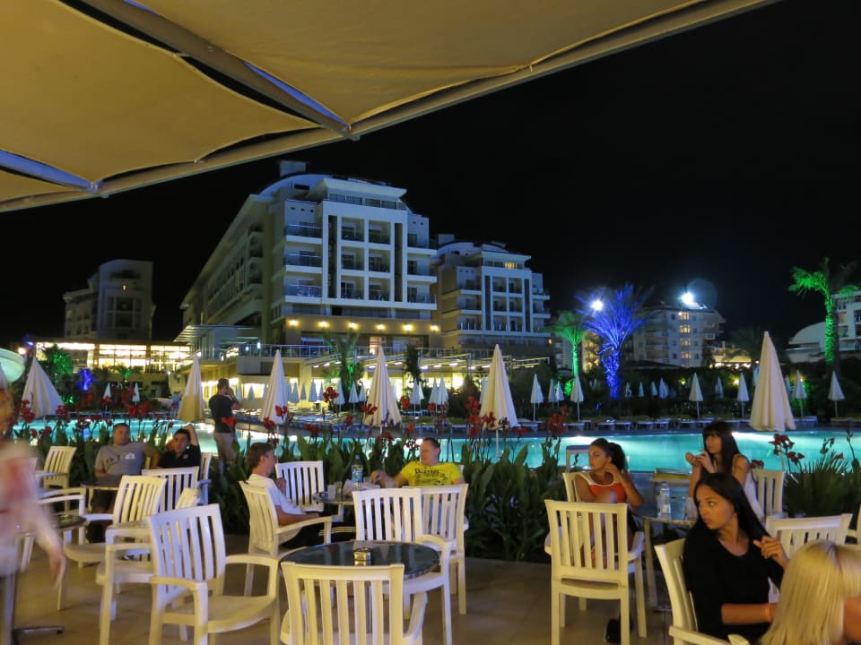 Pool mit Poolbar Hotel Hedef Resort