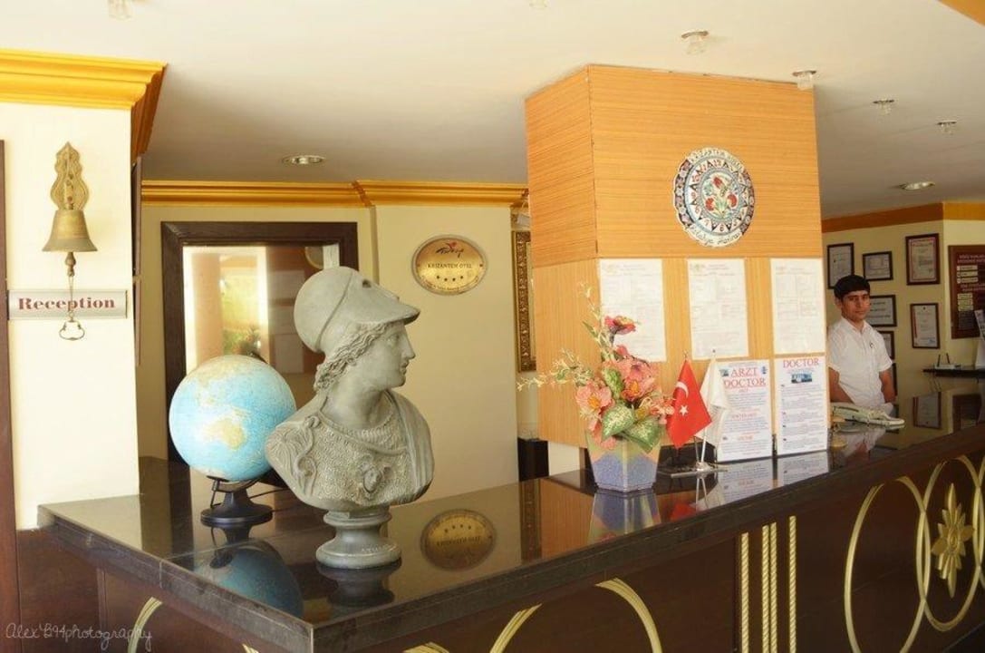 Lobby Hotel Kaila Krizantem