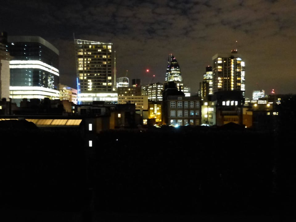 Ausblick aus dem 4. Stock Hampton by Hilton London City
