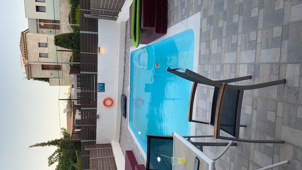 Pool Delfinia Resort