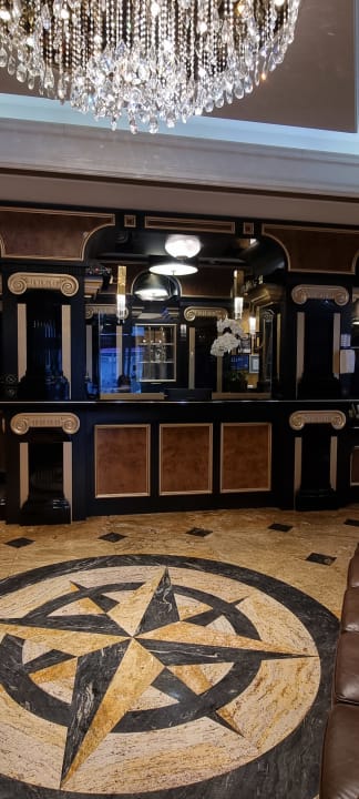 Lobby Hotel Dana Business & Conference