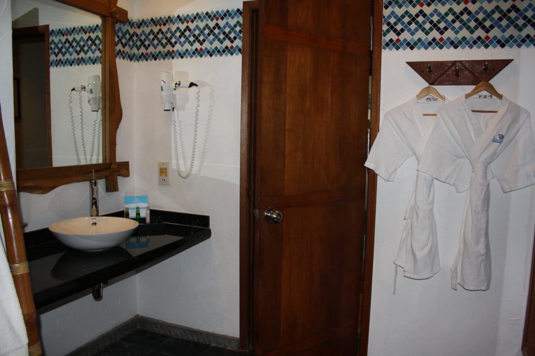 Bad Kuramathi Maldives