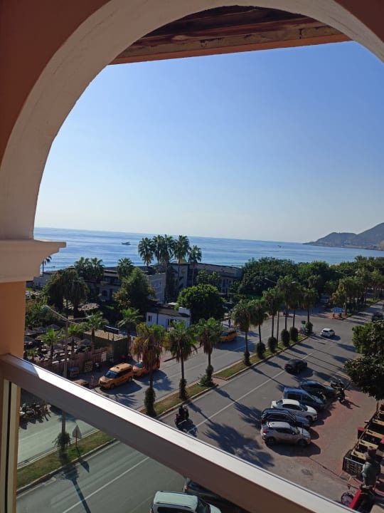 Ausblick Tac Premier Hotel & Spa