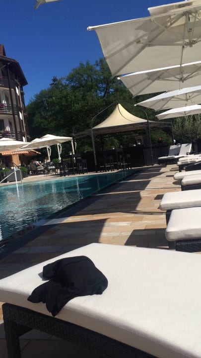 Pool - Liegen Romantischer Winkel RoLigio® & Wellness Resort