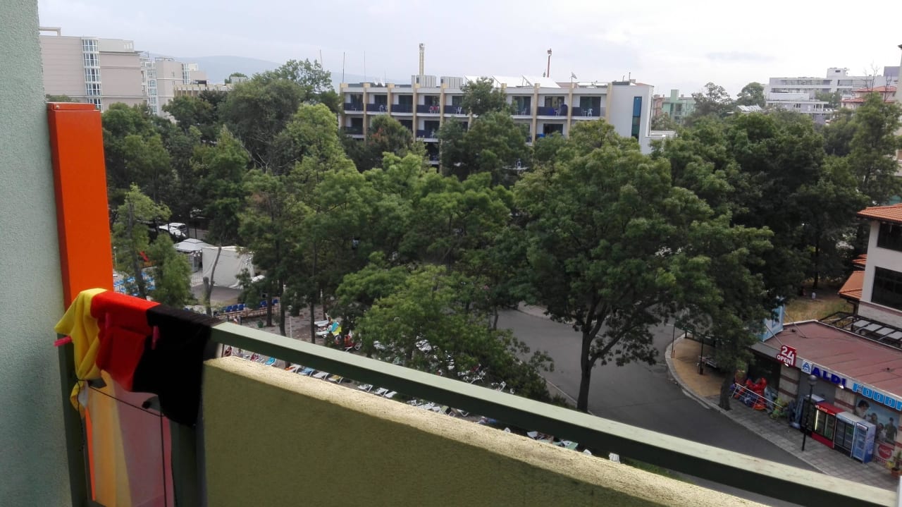 Blick zum lauten Innenhof MPM Hotel Kalina Garden