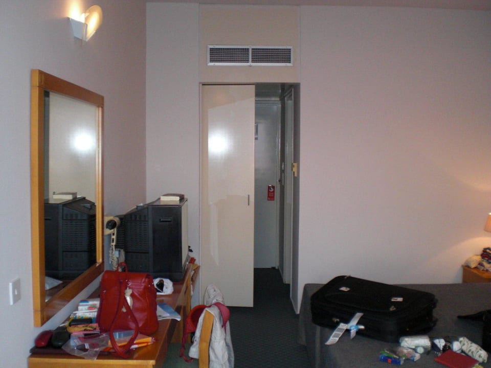 Zimmer Crystal Springs Beach Hotel