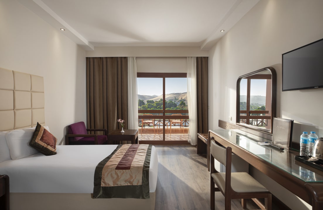Zimmer Pyramisa Island Hotel Aswan