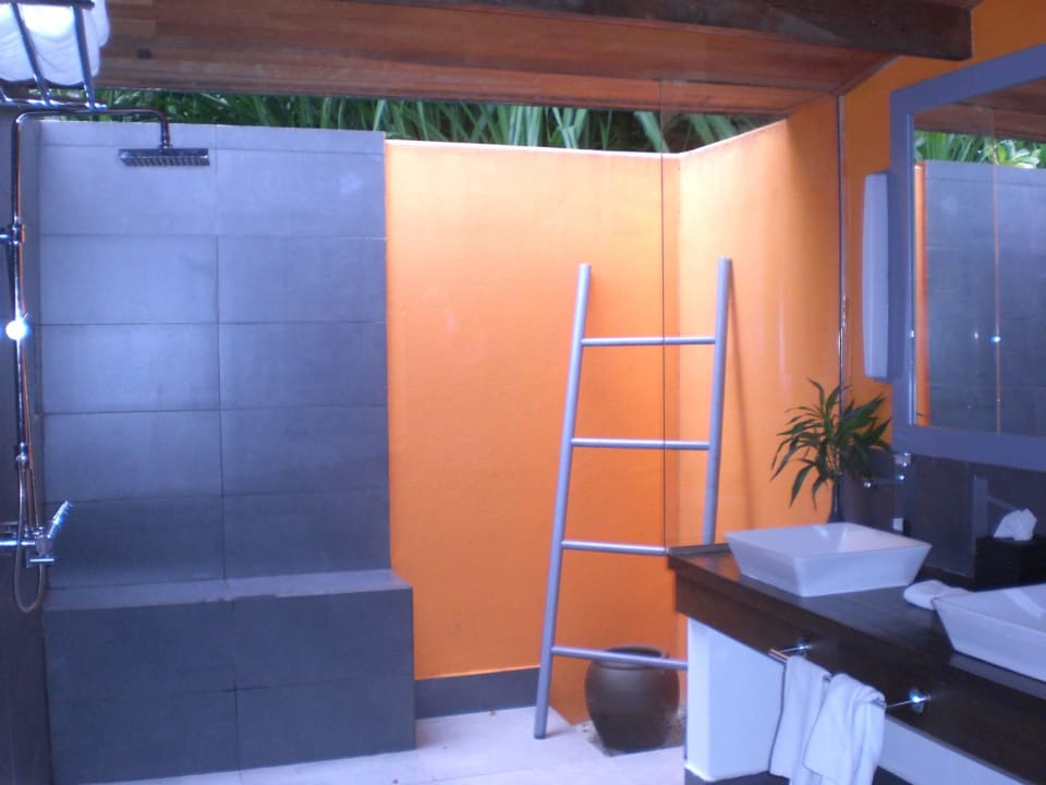 Außendusche Meeru Maldives Resort Island