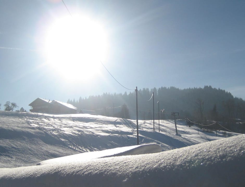 Hauseigener Skihang Ferienhotel Starennest