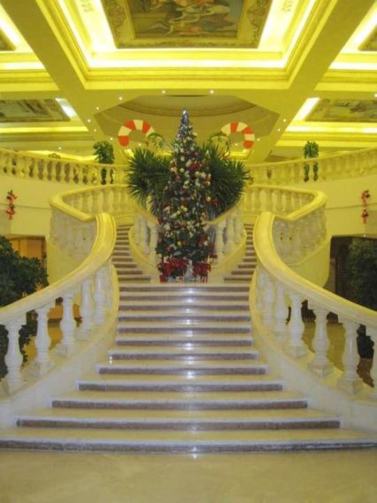 Treppe zur Lobby (vom Strand/Restaurant) Hotel Titanic Palace