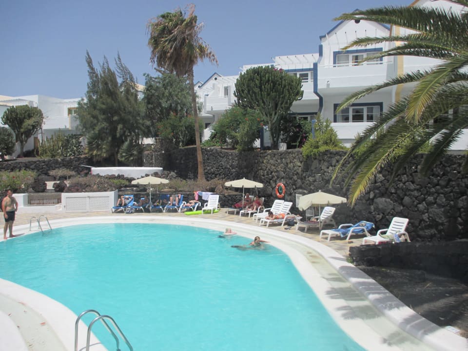 Poolblick Apartamentos LIVVO Morromar