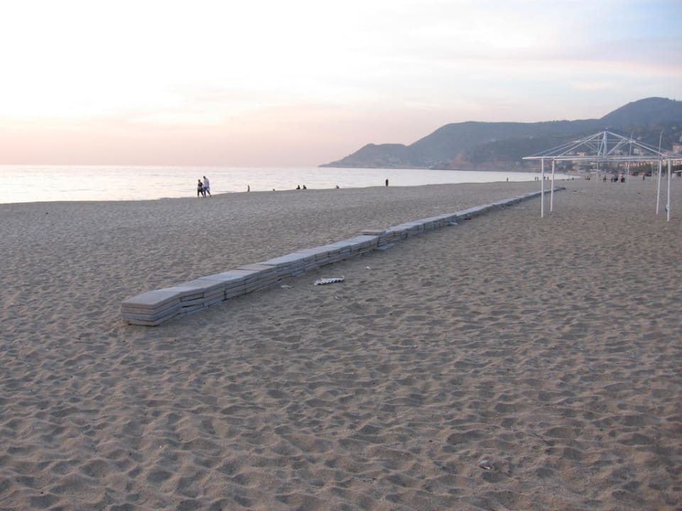 Strand Tac Premier Hotel & Spa