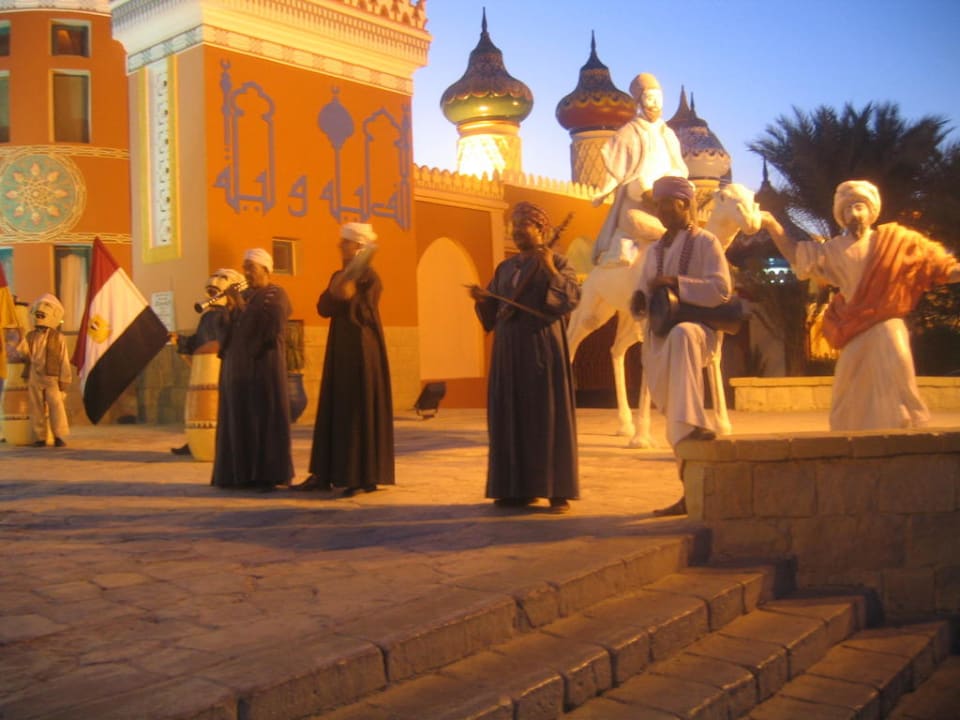 Gästeempfang am Abend Pickalbatros Alf Leila Wa Leila Resort - Neverland Hurghada