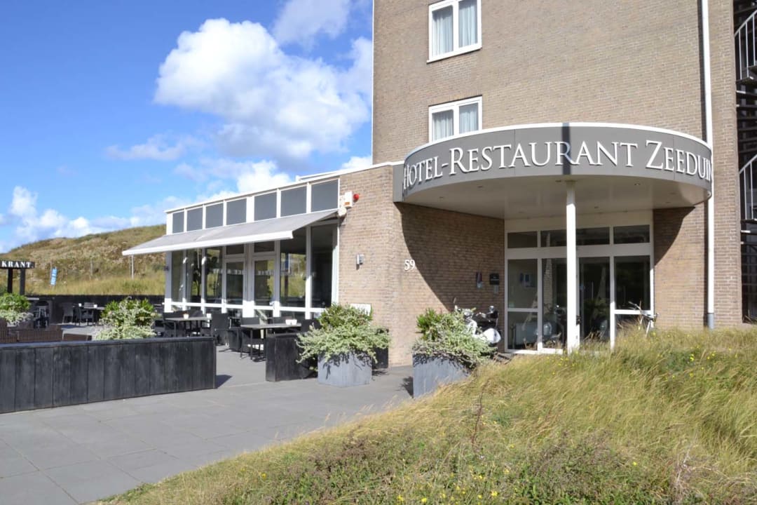 Außenansicht Fletcher Hotel-Restaurant Zeeduin