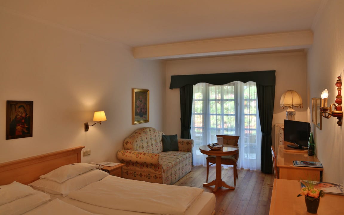 Zimmer Richtung Garten Hotel Landhaus Fuhrgassl-Huber