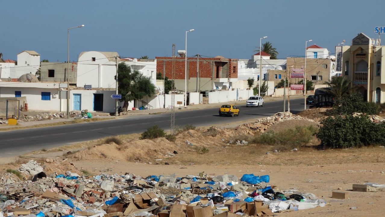 Wysypisko Lella Meriam Hotel & Club